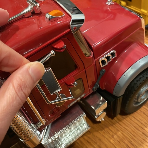 Bundle of trucks - Bruder, Tonka, Hess - Picture 16 of 16